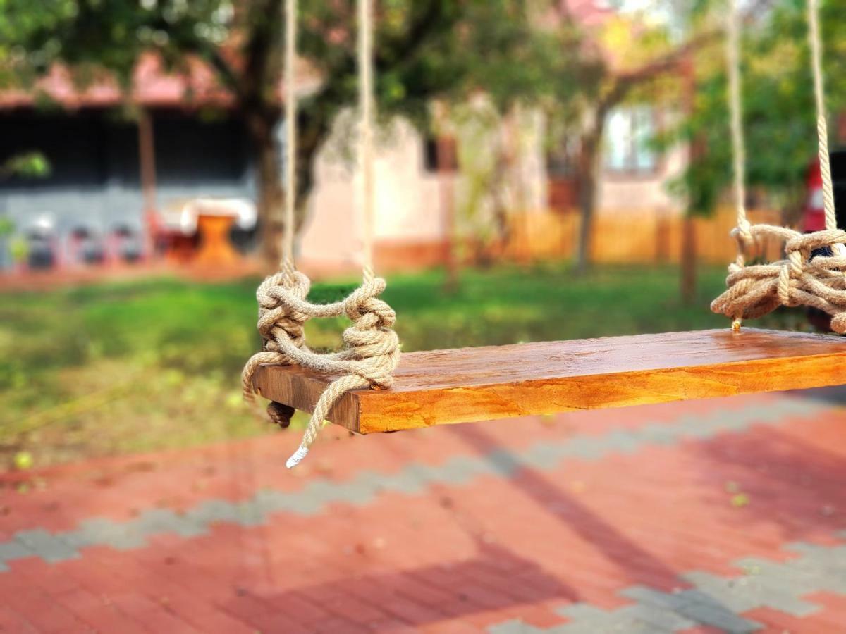 فندق Apulum Gardens ألبا يوليا المظهر الخارجي الصورة